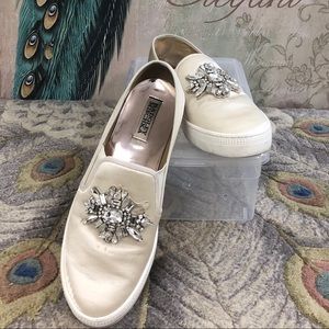 Badgley Mischka slip ons